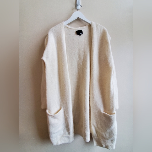 Wilfred Free white cozy soft sweater cardigan oversized Large - Picture 2 of 6
